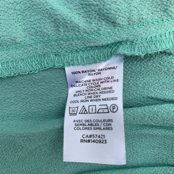 NWT Women’s LOFT Peplum Swing Tank - Aqua Green - Size Medium - Picture 11 of 11